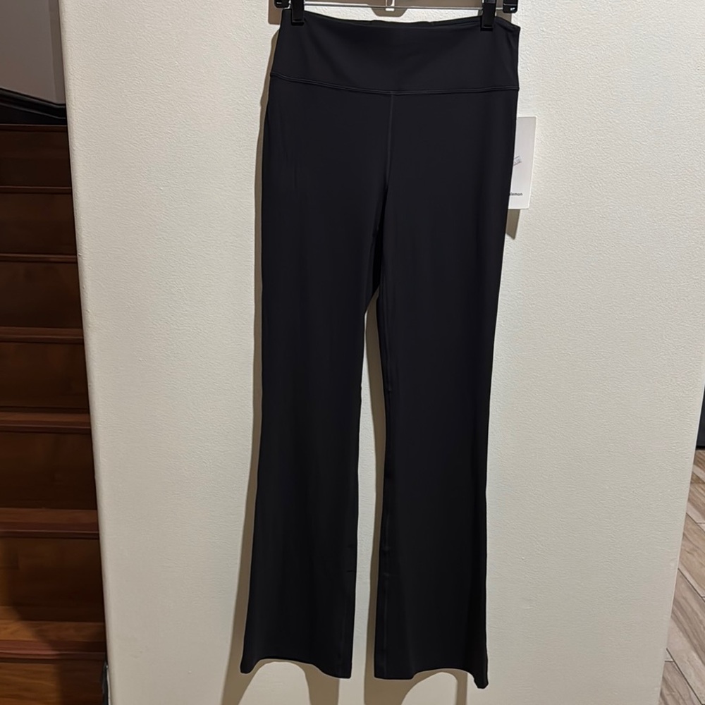 Lululemon Groove Nulu HR Flared Pant Regular Inseam NWT - Picture 1 of 4